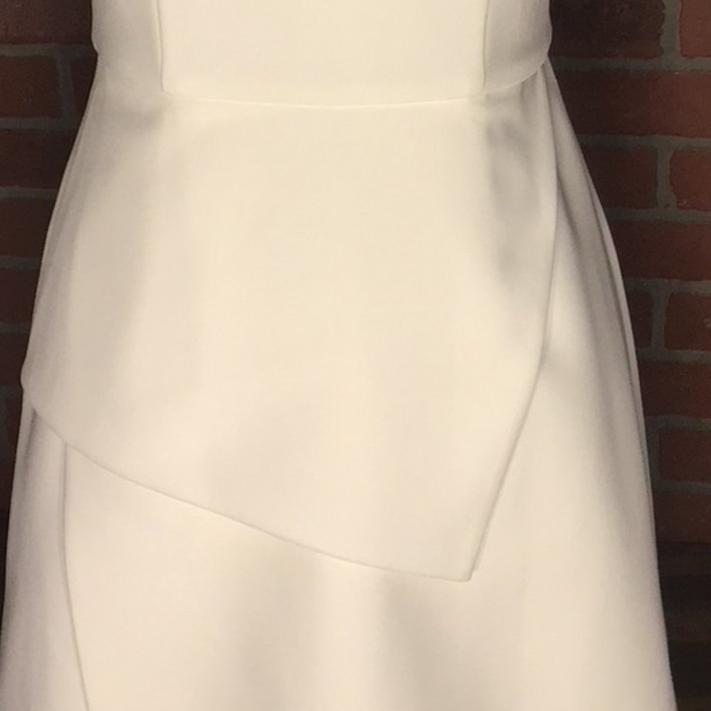 BCBGMAXAZRIA Asymmetrical Dress in Off White - Picture 4 of 8